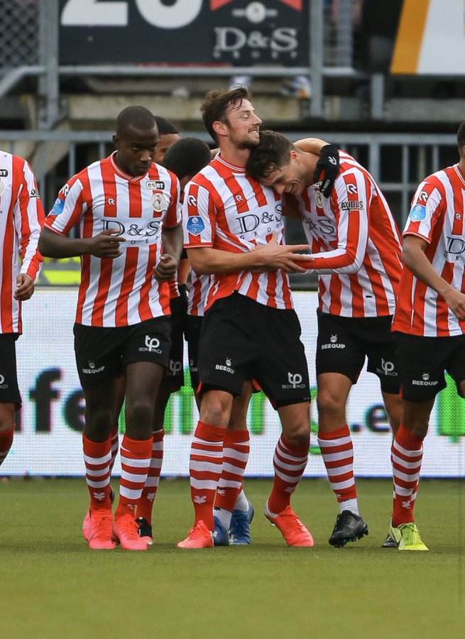 一轮展现出 一轮展现出